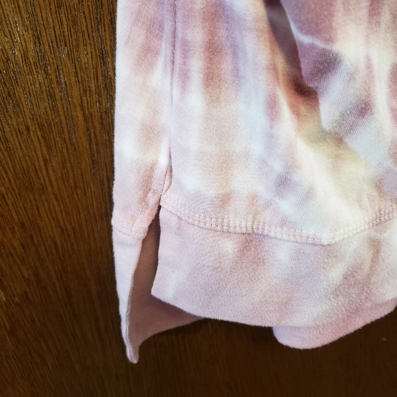 GreenTea Tie Dye Top - Picture 3 of 8